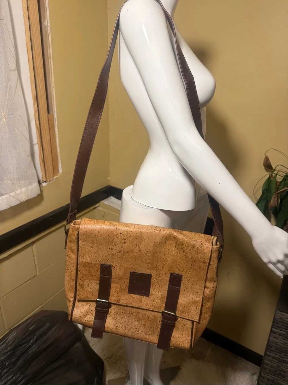 Tan Cork Messenger Bag with Brown Straps
